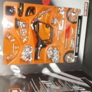 NWOT Maisto Harley-Davidson motorcycles metal kit model